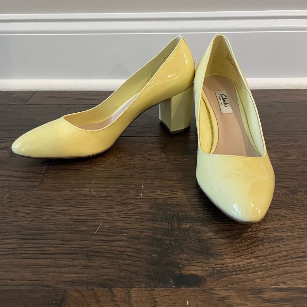 Clarks patent leather block heel shoes, size 9.5 M.